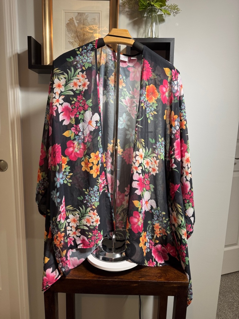 New York & Company Black Floral Sheer Kimono Jacket